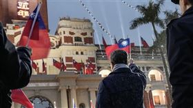 卓榮泰新年盼總預算趕快審議。(圖/翻攝卓榮泰臉書)