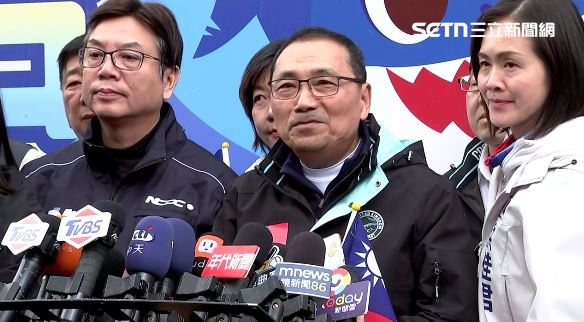 新北元旦升旗,侯友宜接受媒體聯訪(圖/翻攝畫面)