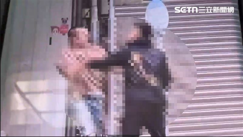 不滿父長期索討金錢，雙方爆發激烈衝突。（圖／翻攝畫面）