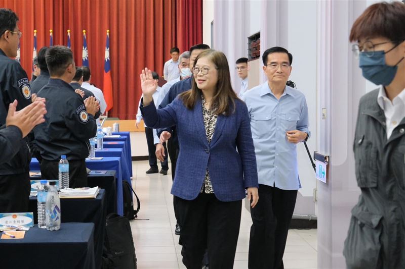 管碧玲今（1）天發出聲明強調，未斷然取消惜別餐會，有任何批評，都虛心接受。（圖／翻攝自管碧玲臉書）