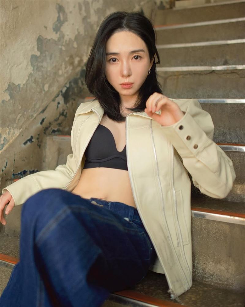 南韓女團AOA前成員權珉娥發文揭開童年陰影。（圖／翻攝自IG @new.kma）