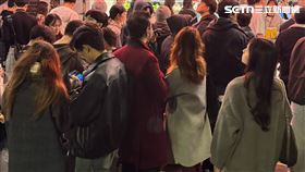  排隊，人潮，跨年（圖／記者鍾釗榛攝影）