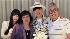 林俊傑認愛網紅女友七七，正式升級「林嫂。」（翻攝自林俊傑微博）