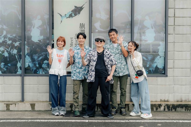 節目討論度高居不下，左起莎莎、唐振剛、高捷、姚元浩、吳映潔。（圖／好看娛樂提供）