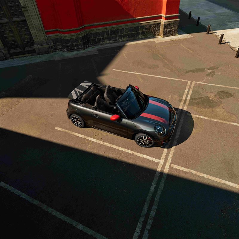 動力核心搭載2.0升TwinPower Turbo四缸渦輪引擎。（圖／MINI提供）