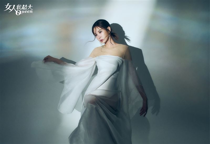 安心亞擔任1月封面人物。（圖／《女人我最大》提供）