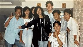 張國榮唱《來電50》主題曲，當年製作團隊小組長張曼芸曝光37年前不為人知的曹西平真面目：很吵、很善良。（圖／張曼芸提供、翻攝自《來電50》YT、翻攝自張國榮唱《兜風心情》YT、翻攝自何篤霖唱《一生能有幾次選擇》
YT） 