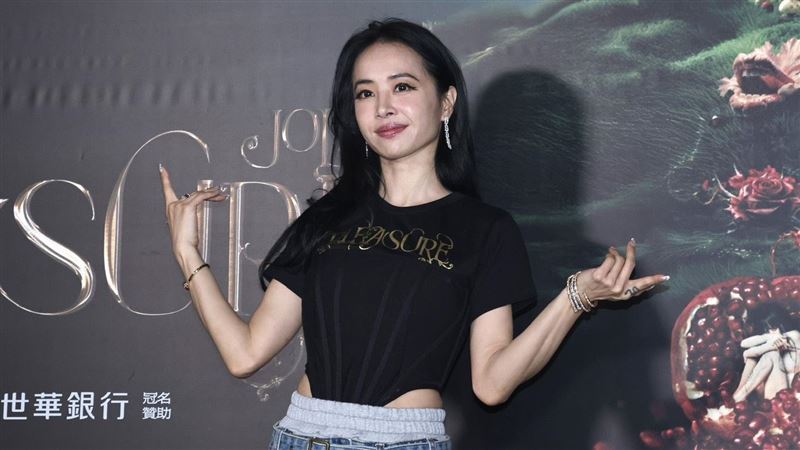 蔡依林熬夜出事了　演唱會開場前急做1事