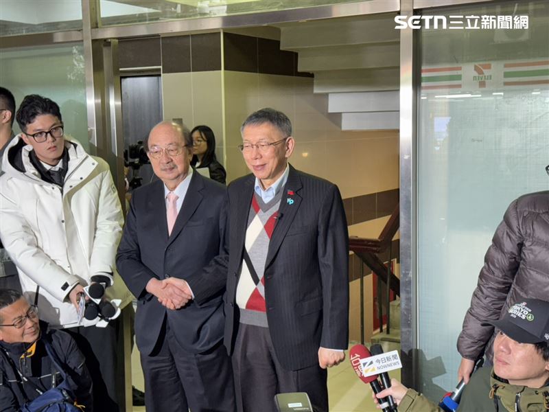 民眾黨前主席柯文哲拜會民進黨團總召柯建銘（圖／記者劉秀敏攝影）