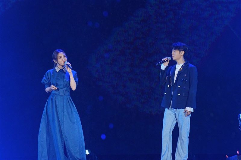 蔡健雅與韋禮安跨界合唱飆出高收視。(圖／電視台提供)