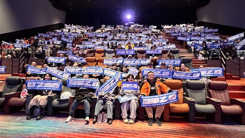 12強冠軍紀錄片電影《冠軍之路》元旦上映，首日票房衝破862萬。（圖／牽猴子提供）