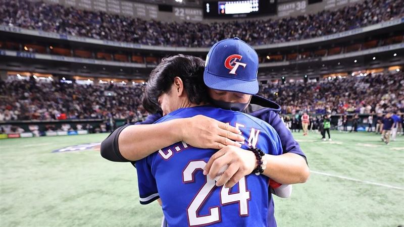 12強紀錄片票房破記錄　他曝：哭到撐不住