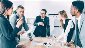 職場霸凌 職場不法侵害 加害者 被害者（示意圖／PIXABAY）