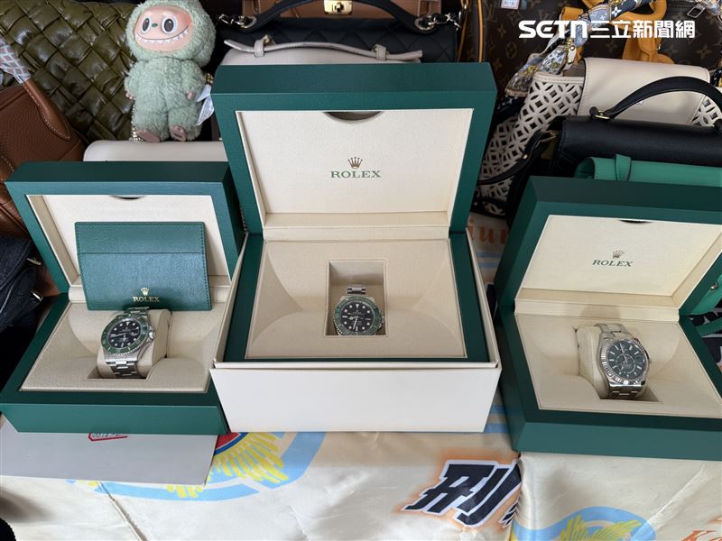 檢警查扣的3支勞力士手表,其中有1支是假的。(圖/翻攝畫面)