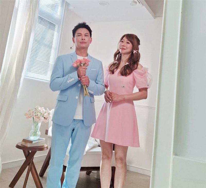 歐陽樂邀甲子慧合作新歌。（圖／比佛利影音多媒體提供）