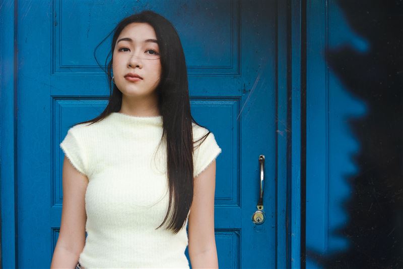 創作歌手 CClaire 馬愷伶曾以自創曲、同時也是臺大畢業歌的〈臺大的垃圾〉在網路上迅速爆紅