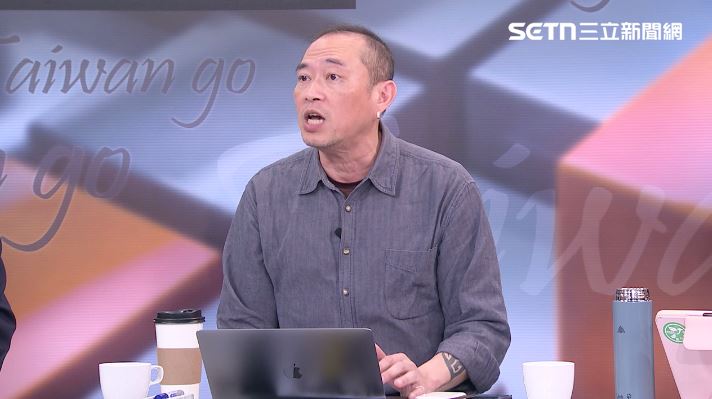 康仁俊解析柯文哲拜訪朝野。（圖／前進新台灣）