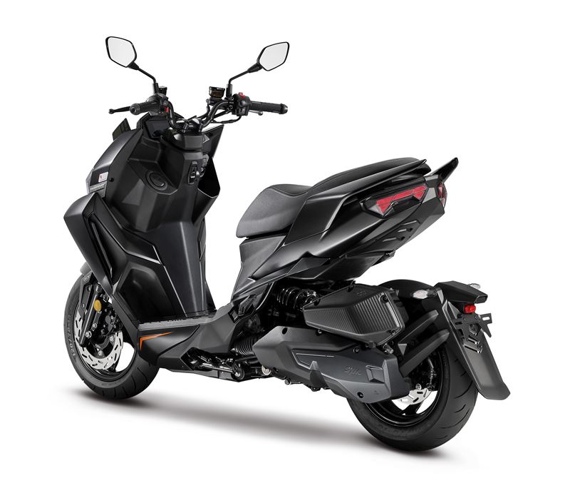 DRGBT是國內白牌機車中唯一搭載彎道ABS與彎道TCS的車款。（圖／SYM提供）