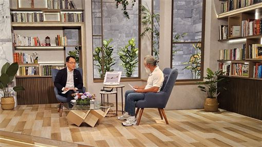 飛安官揭澎湖空難秘辛 背斷肢、蓄鬍為1事