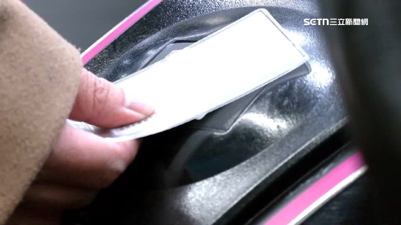 以往搭捷運都只能購票或嗶卡進站