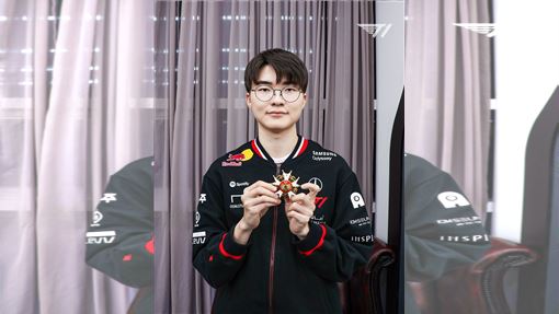 Faker獲頒韓國青龍勳章　電競史上第一人