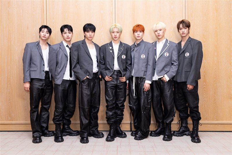 NEXZ成員Yu（左起） 、Haru、So Geon、Tomoya、Yuki、Hyui、Seita。（圖／藝尚提供）
