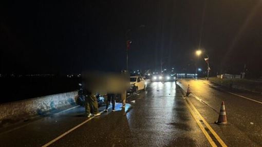 花蓮台9線車禍！騎士疑自摔遭輾送醫不治