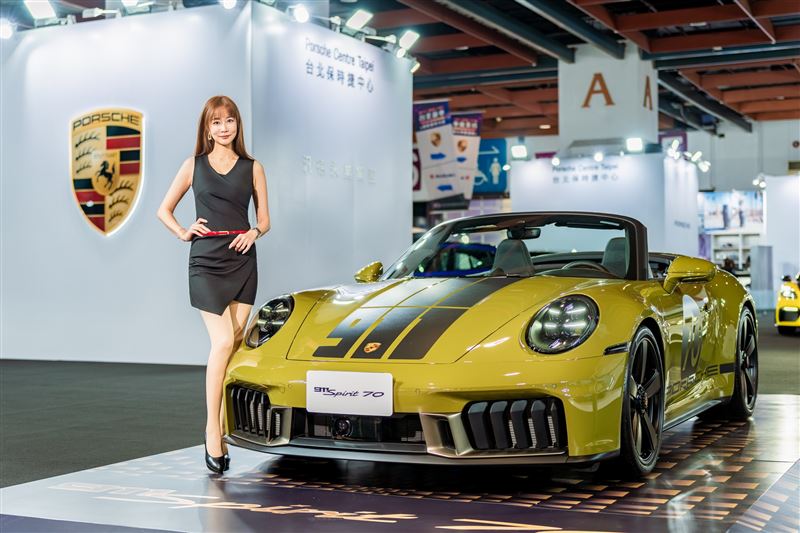 全場主秀由全球限量1,500輛、911 Spirit 70擔任主角。（圖／Porsche提供）