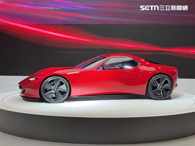 MAZDA ICONIC SP概念跑車。（圖／記者鍾釗榛攝影）