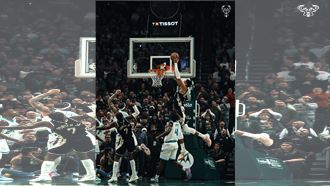 字母哥接力暴扣準決殺　超越「天勾」紀錄