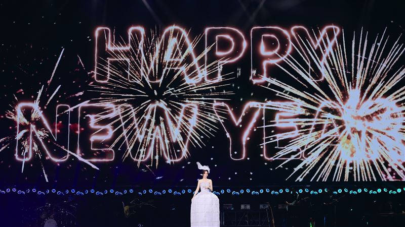 楊丞琳圓夢在跨年夜舉辦個人演唱會。(圖/樹與天空提供)
