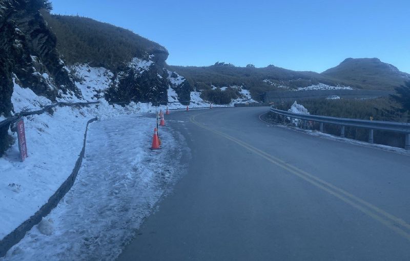 合歡山路面恐結冰，台14甲線翠峰至大禹嶺夜間封閉。（資料照）