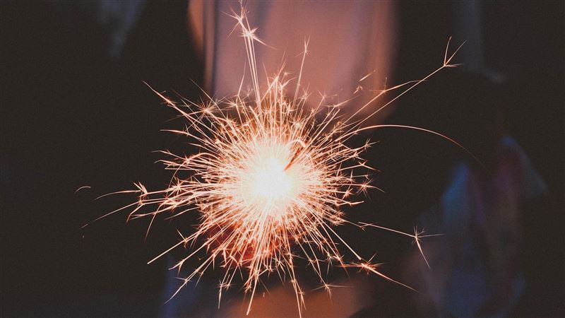 台中男幫女友人討2000元債務，竟拘禁凌虐被害人10小時，還要求對方以屁股夾仙女棒。（圖／翻攝自pixabay）