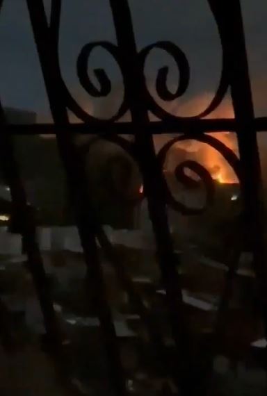 首都遭轟炸，委內瑞拉民眾嚇壞，躲在屋內不敢出門。（圖／翻攝自X平台 @BaateinStockKi）