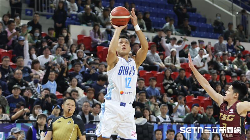 PLG例行賽，富邦勇士前鋒林志傑傷癒歸隊，全場第一次出手投進三分球。（圖／記者劉彥池攝影）