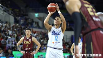 林志傑復出首秀高效率　勇士38分轟垮獵鷹