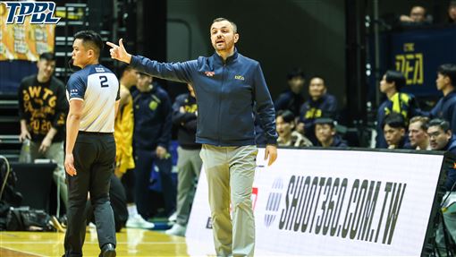 執教20年沒看過　特攻主帥震驚罰球差距