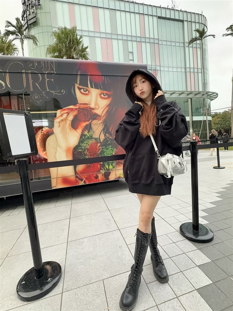 「國光女神」林書葶（Una）也前往朝聖蔡依林演唱會（圖／翻攝自IG @ounalino）