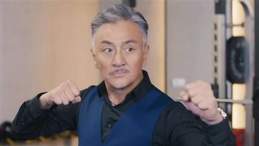 遭解約淪三級片男星　曝下海原因：保護她