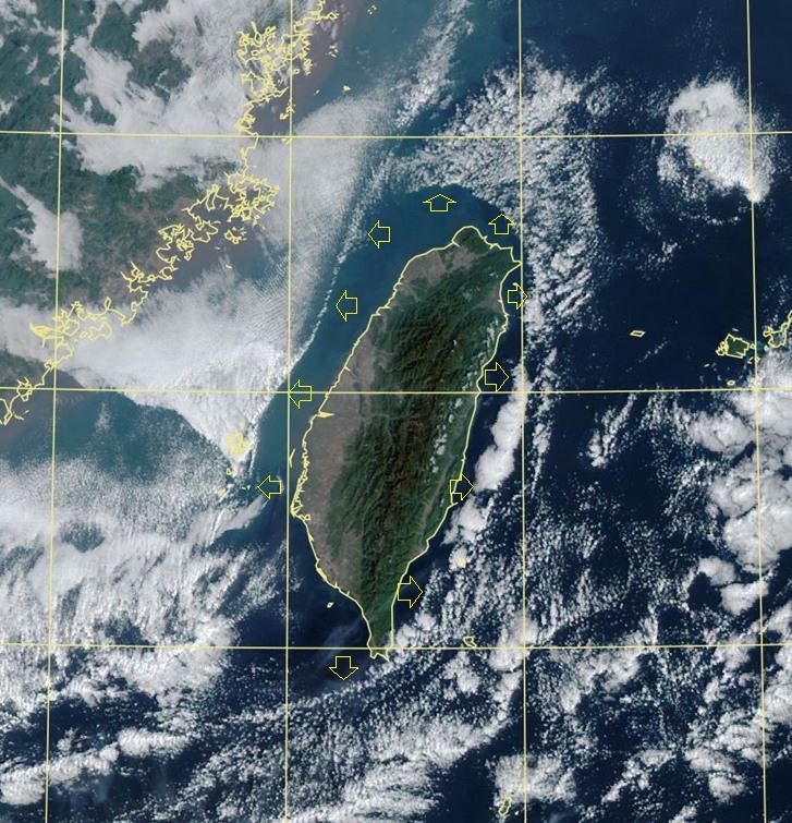 鄭明典今（4）天上午在臉書貼出一張圖指出，台灣周邊有很明顯的邊界，外側有雲，內側雲量極少，感覺就像似有一股無形的力量，阻擋小積雲靠近！（圖／翻攝自鄭明典臉書）
