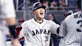 岡本和真加盟藍鳥。（圖／美聯社／達志影像）