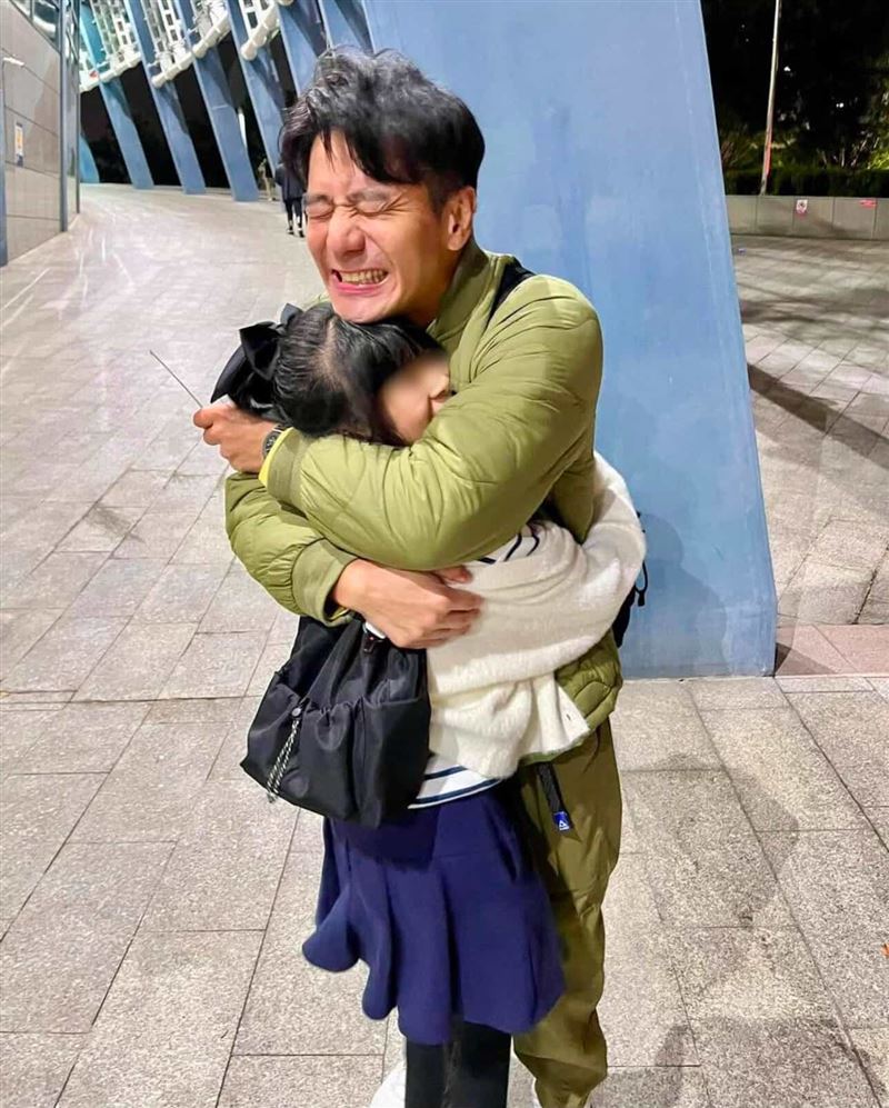 郭彥均坦言女兒以為無法看進場看演唱會，卻表現懂事又知足，讓身為爸爸的他超感動。（圖／翻攝自IG @antony8955）