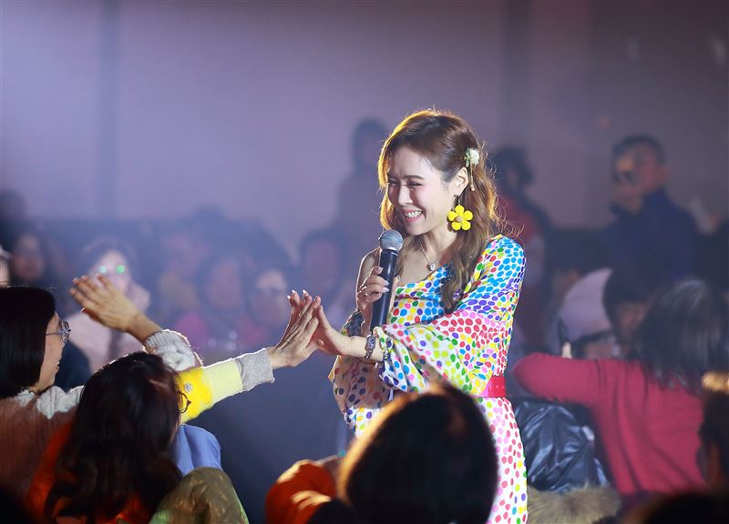 吳申梅開唱，老公在台下力挺。（圖／喜上梅梢娛樂 提供）