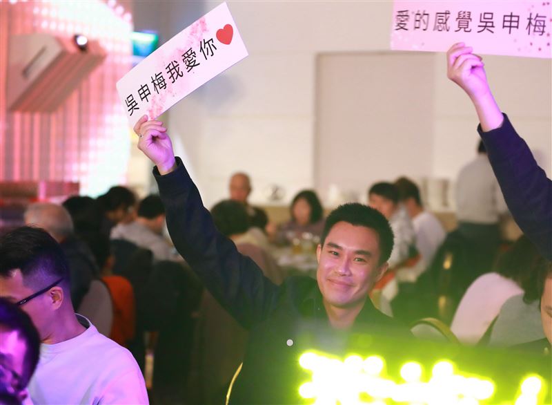 吳申梅開唱，老公在台下力挺。（圖／喜上梅梢娛樂 提供）