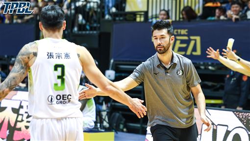 簡浩發起會議改變球隊　張宗憲見團隊改變