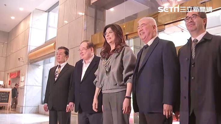 國民黨主席鄭麗文率副主席致送王金平最高顧問聘書（圖／翻攝畫面）