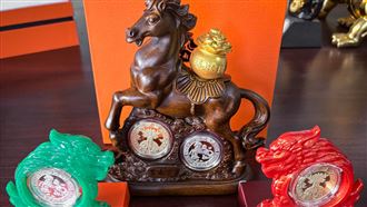 紫南宮湧10萬人搶「這黃金」專家曝招財點