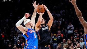 布克倒數0.7秒絕殺　太陽甩18分落後逆轉