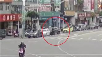 搶停車位爆衝突！2男當街開打、瘋狂撕扯