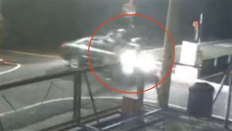 彰化,父子,雙載,腳骨折,71歲伯肇逃,熱血民眾,追3公里,攔車（圖／翻攝畫面）